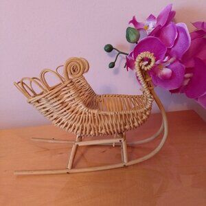Vintage Woven Wicker Santa Sleigh Basket Sled Centerpiece Treat Holder